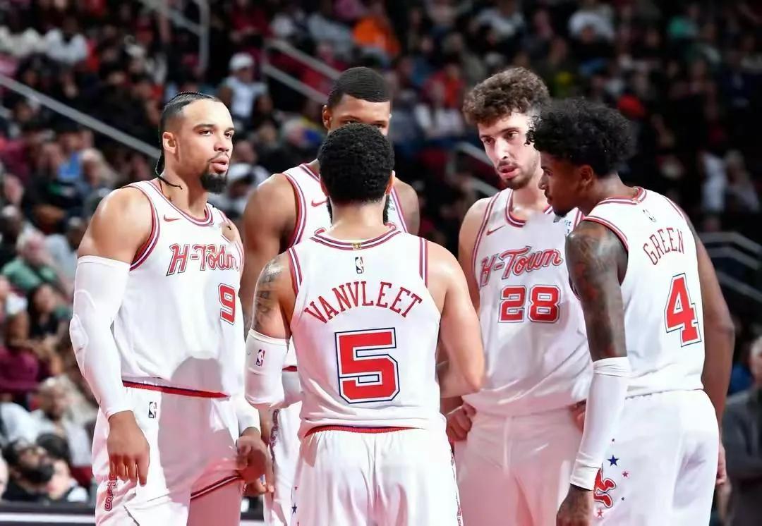 od体育教练-热火大胜雄鹿扳平系列赛，东部决赛争夺激烈的简单介绍