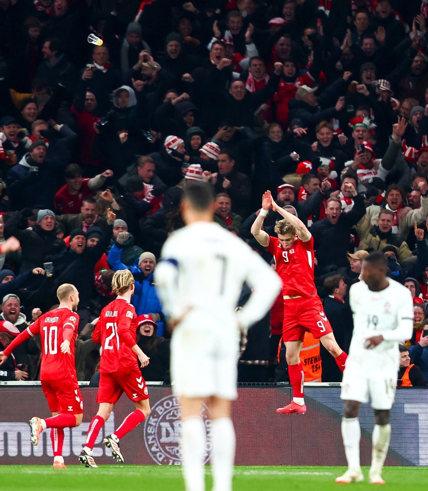 欧预赛精彩瞬间,梅开二度破门惊艳全场