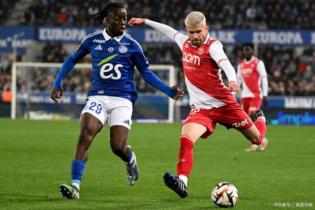 od体育官方-尼斯球队主场大胜,庆祝胜利